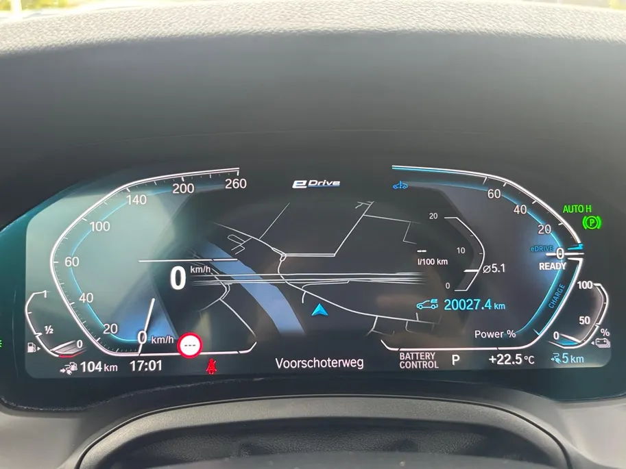 BMW 3 Serie 320e Business Edition Plus *Automaat*Navigatie*Parkeersensoren*Carplay*Lederen bekleding*Stoelverwarming*LM.Velgen*Zeer nette auto!