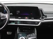Kia Sportage 1.6 T-GDi Hybrid GT-Line | Stuur-/stoelverwarming | Elek. stoelverstelling + achterklep | Schuifdak | 18' LM | Cruise adapt. | Camera |