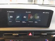 Kia EV6 Light Edition 63 kWh Nieuw model | Navi | Stoelverwarming vόόr en stuurwielverwarming | Achteruitrijcamera | Fabrieksgarantie t/m 30-4-2032 + 3x 1 jaar* | NAP