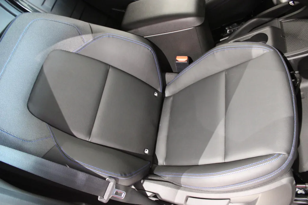Nissan Townstar N-Connecta L2 44 kWh Nissan TOWNSTAR N-Connecta L2 45 kWh | 22% VOORRAAD KORTING | TREKVERMOGEN 1500KG | APPLE CAR/ANDROID AUTO | ECO LEDER |SEBA SUBSIDIE MOGELIJK TOT 5000 EURO |