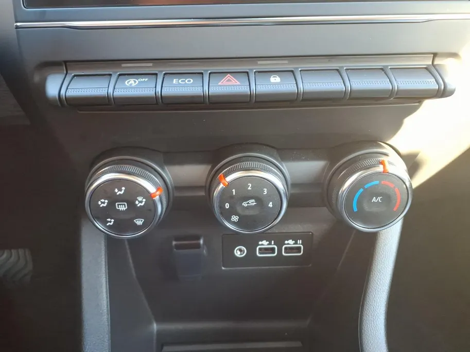 Renault Clio 1.0 TCe 90 GPF evolution Andriod/Apple carplay | Bluetooth | Parkeersensoren | LMV | Airco | 12 Maanden BOVAG Garantie