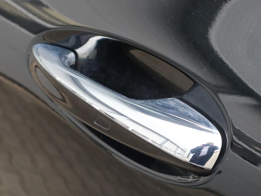 Mercedes-Benz GLA 250 e Business Solution AMG l Keyless l Panoramadak l Stoelverwarming