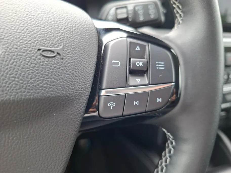 Ford Kuga 2.5 PHEV Active X | Technologypack | 360Camera | Adaptive Cruisecontrol | Dodehoekdetectie | El. Achterklep | B&O Audio | Head-up Display | Matrix Ledkoplampen | Dealer onderhouden! |