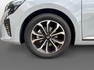 Renault Clio 1.6 E-Tech Full Hybrid 145 techno | Apple CarPlay/Android Auto | Climate Control | Cruise Control | Full LED | Camera | Parkeersensoren | Digital Cockpit | Licht & Regen Sensor |