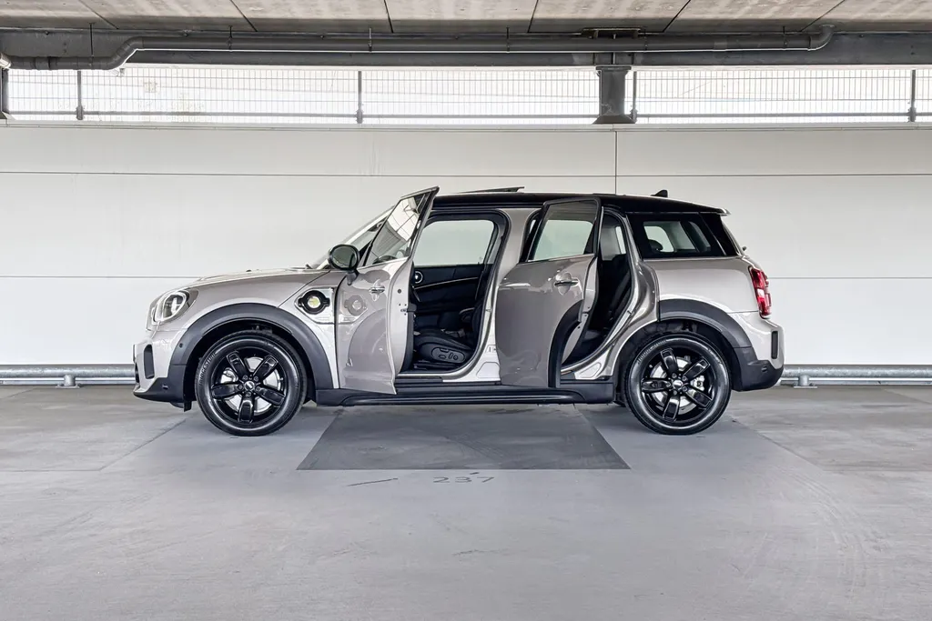 MINI Countryman Cooper SE ALL4 Classic