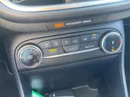 Ford Fiesta 5-deurs 1.0 EcoBoost Hybrid Titanium NL auto | Apple CarPlay / Android-Auto | lm velgen | parkeersensoren | etc.