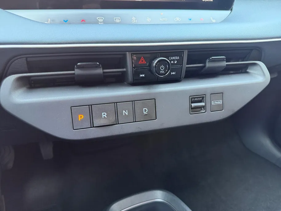 Nissan Leaf Engage 52 kWh 177PK AUTOMAAT | WLTP 445km | VERSCHILLENDE KLEUREN BESCHIKBAAR | LM wielen | Navigatie | Apple carplay & Android auto | 360grd camera |