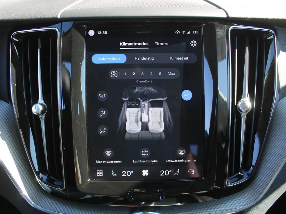 Volvo XC60 2.0 T6 Plug-in hybrid AWD Essential Edition Bright | Leer | Schuifdak | Elek. stoelverstelling | 19' LM | Dodehoek detectie | LED | Zeer nette auto |