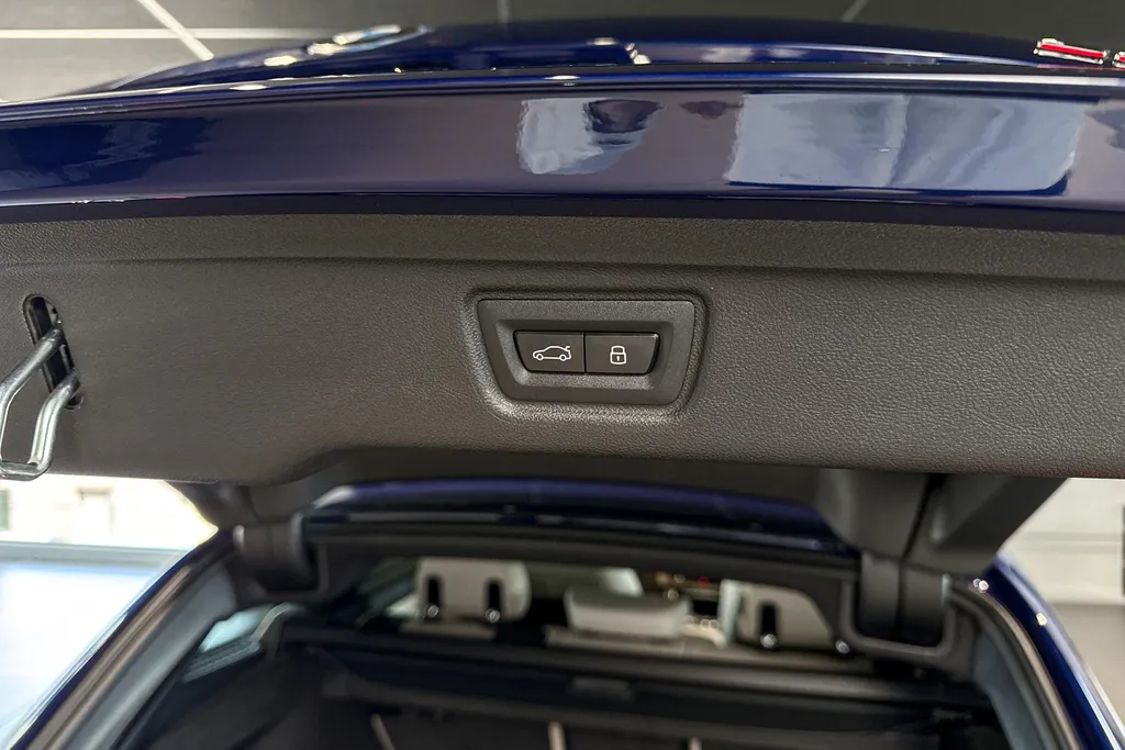 BMW 3 Serie Touring 330e M Sport Edition