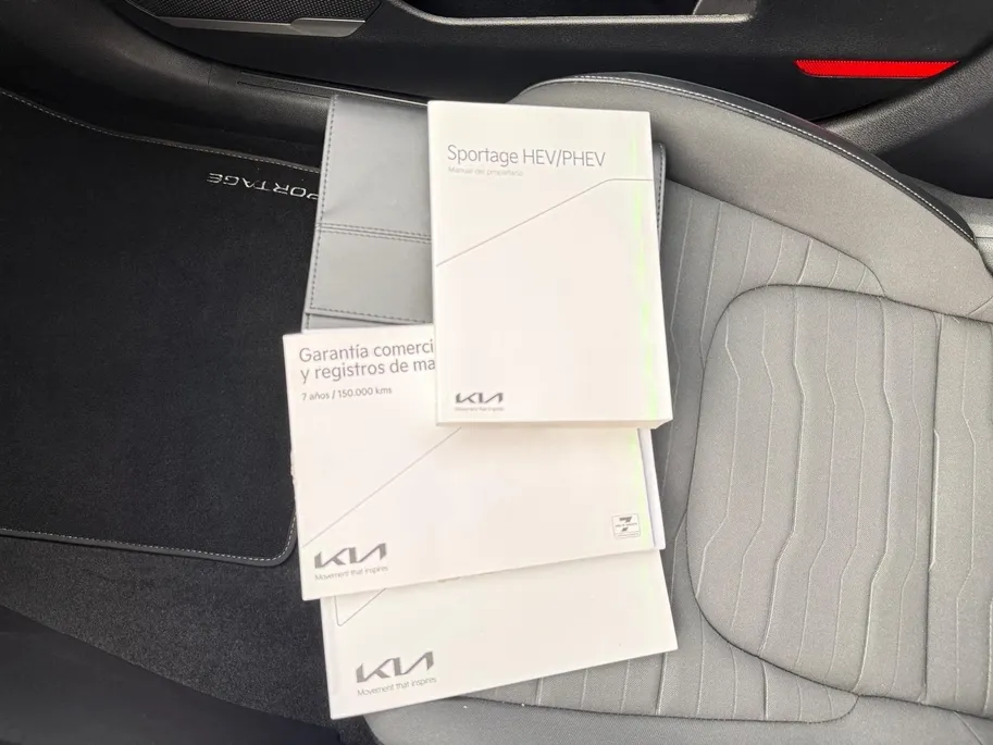 Kia Sportage 1.6 T-GDi PHEV luxury Edition 360 | NAVI | 360 CAMERA | DODEHOEKCAMERA | PAN. DAK | STUUR & STOELVERWARMING | ETC...