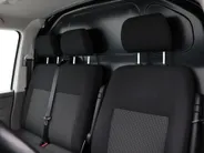 Volkswagen Bedrijfswagens Transporter 2.0 TDI 150pk DSG L1H1 28 · Apple/Android Car Play · Afneembare Trekhaak · Cruise Control · Airco · Navigatie · Parkeersensoren ·