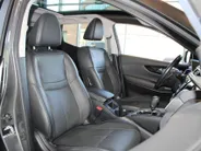 Nissan QASHQAI 1.2 Tekna | Automaat | Lederen bekleding | Electrische Stoel verstelling | 360grd camera | Parkeersensoren voor en achter | Dodehoek sensoren | Nette auto met weinig kilometers | Stoel verwarming |