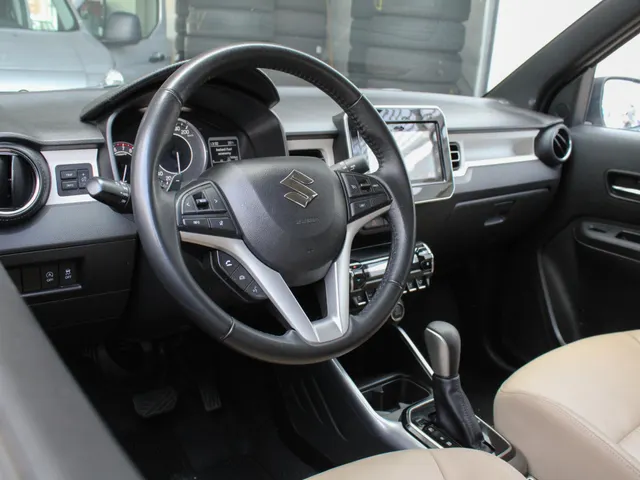 Suzuki Ignis 1.2 Smart Hybrid Style Automaat | Navi | Leder | Cruise | Camera | Lm-Velgen
