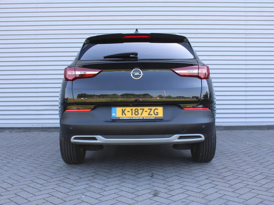 Opel Grandland X 1.2 Turbo Business Elegance | Camera | Telefoonlader | Clima  | Dodehoek detectie | Cruise | Navi | LED | 17” LM | Half stof/leer |