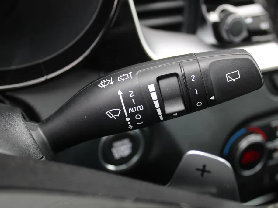 Kia ProCeed 1.5 T-GDi GT-Line | Trekhaak | Schuifdak | Stuur-/stoelverwarming | Camera | Dodehoek detectie | Telefoonlader | Cruise adapt. | 17' LM | LED |