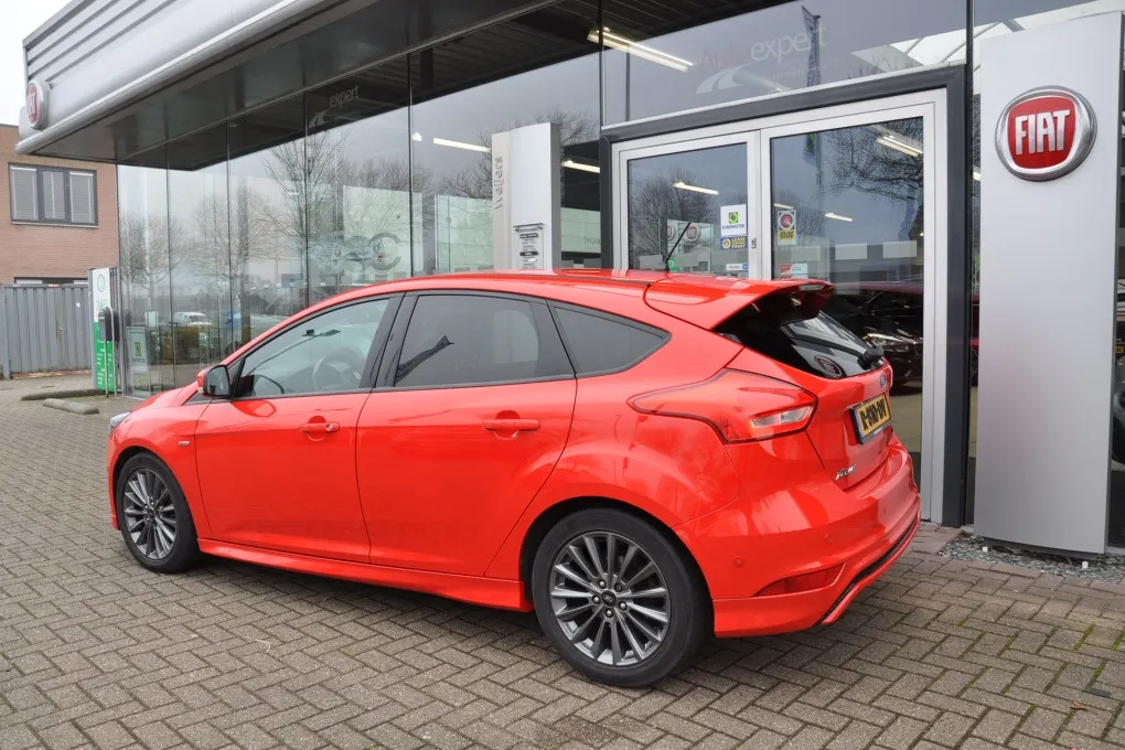 Ford Focus FOCUS1.0 Ecoboost ST Line Onbekend