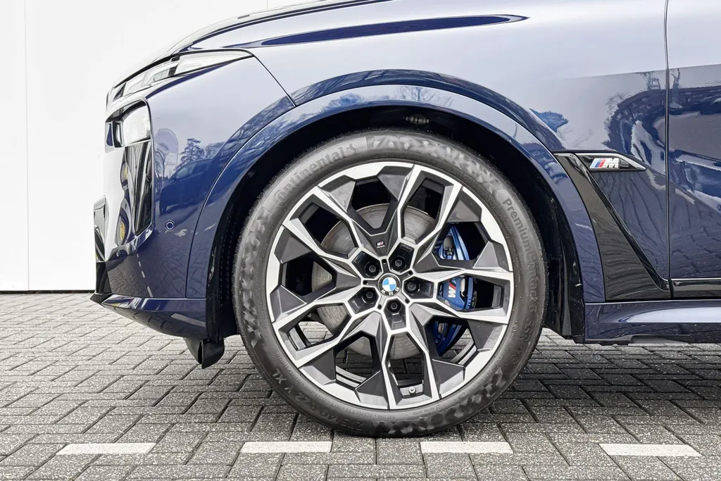 BMW X7 M60i xDrive