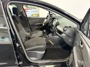Renault Clio 90PK TCe Limited | Airco | Navi | Parkeersensoren | Cruise Control | Bluetooth | Lichtmetalen Velgen | Keyless Entry | Elektrische Ramen & Spiegels | Armsteun |