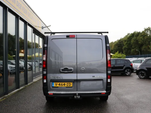 Opel Vivaro 1.6 CDTI L2H1 DC Business+ EcoFlex EX. BTW 1e eigenaar Lease v.a. 395,- p/m
