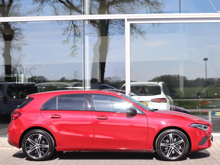 Mercedes-Benz A-Klasse 250 e Star Edition Luxury Line l Keyless l Achteruitrij camera l Stoelverwarming l Leder