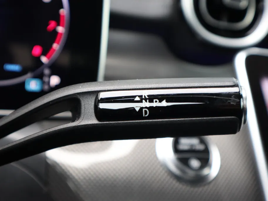 Mercedes-Benz C-Klasse 200 Launch Edition AMG Line