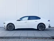 BMW i3 Sedan 50 xDrive First Edition