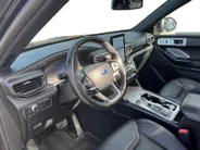 Ford Explorer 3.0 V6 EcoBoost PHEV ST-Line 7p. | Dealer Onderhouden | Panoramadak | 360 Graden Camera | All Season Banden | Elektrische Achterklep | Adapt. Cruise Control | BLISS | Winterpakket | Navigatie |