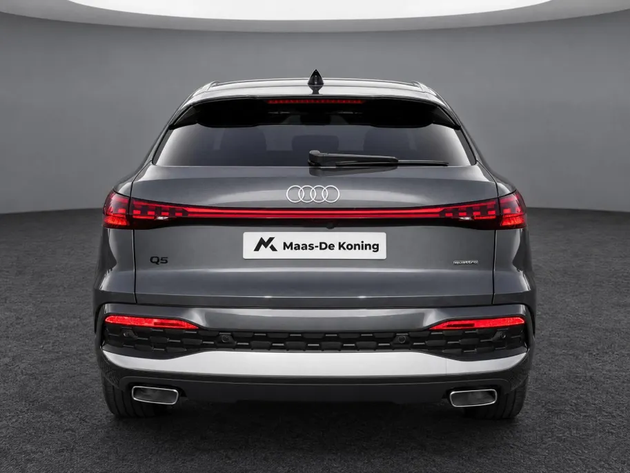 Audi Q5 Sportback e-hybrid quattro Advanced edition 299 PK · Techniekpakket plus · Panorama-glasdak · Trekhaak, elektr. wegklapbaar