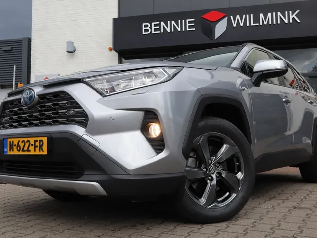 Toyota RAV4 2.5 Hybrid AWD Style | Trekhaak | PDC v/a | Stuur/stoel verwarm.