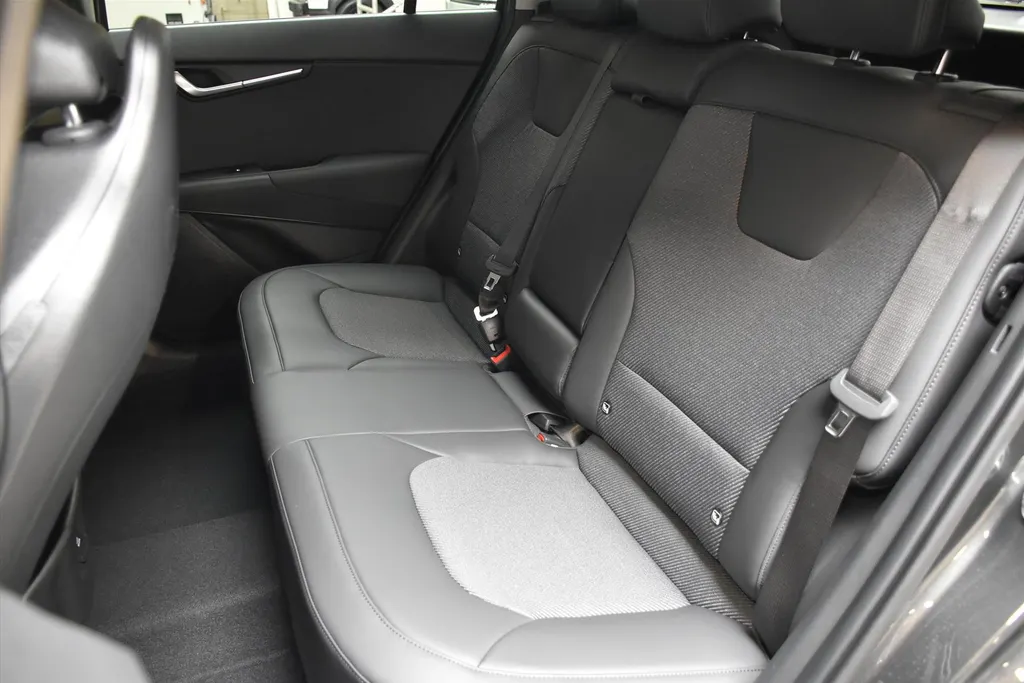 Kia Niro 1.6 GDi Hybrid 138pk DCT6 DynamicLine Direct leverbaar!