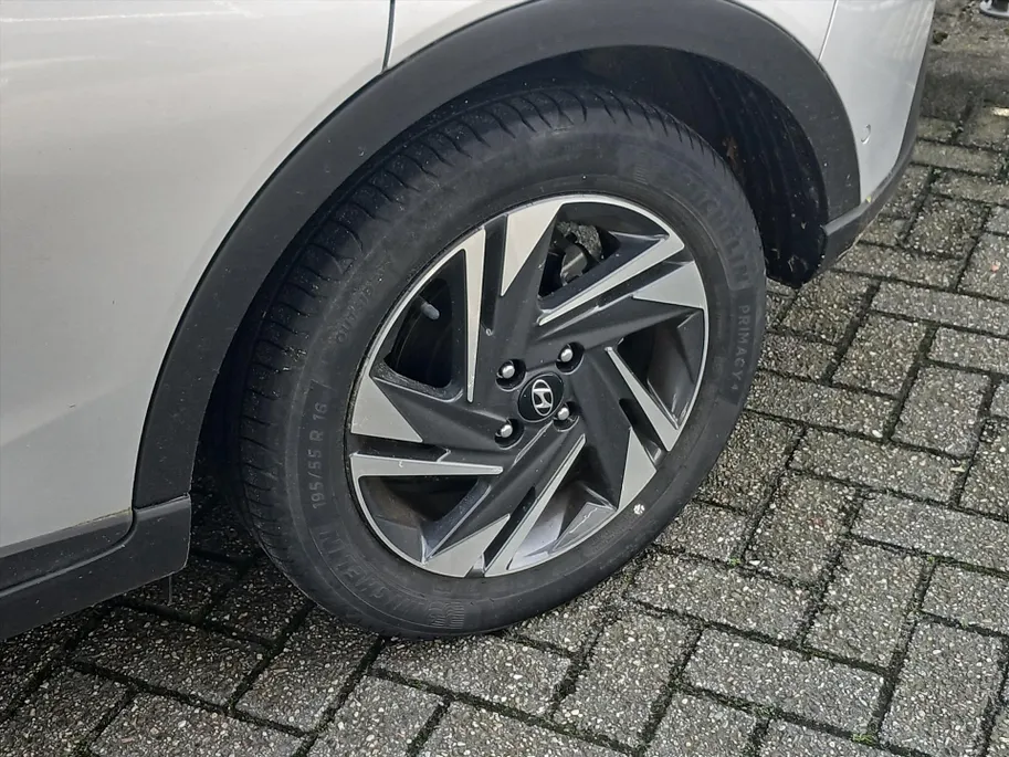 Hyundai Bayon 1.0 T-GDI 48V Premium / Navi / Cruise en Climate Control