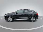 Audi Q3 Sportback 45 TFSI quattro 230pk S Edition · Panoramadak · Trekhaak · Apple/Android Car Play · Camera · Stoelverwarming · Adaptive Cruise Control ·
