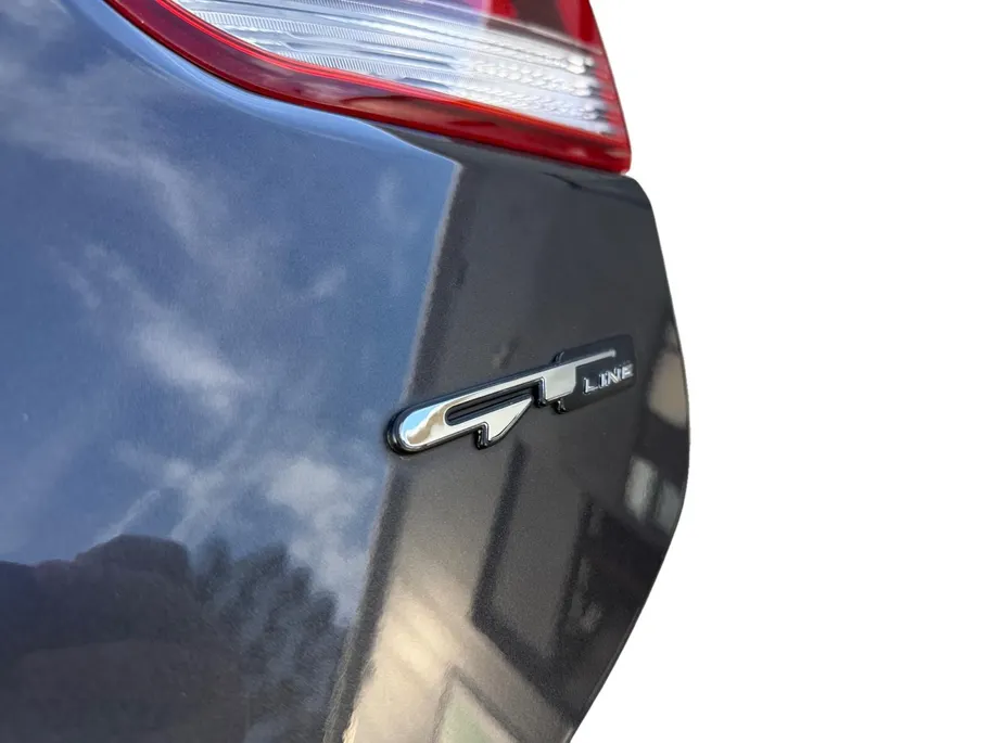 Kia Rio 1.0 TGDI GT-Line AUTOMAAT ! | STOELVERWARMING | CLIMATE CONTROL | DEALER ONDERHOUDEN | NAVIGATIE | STUURVERWARMING | TREKHAAK!