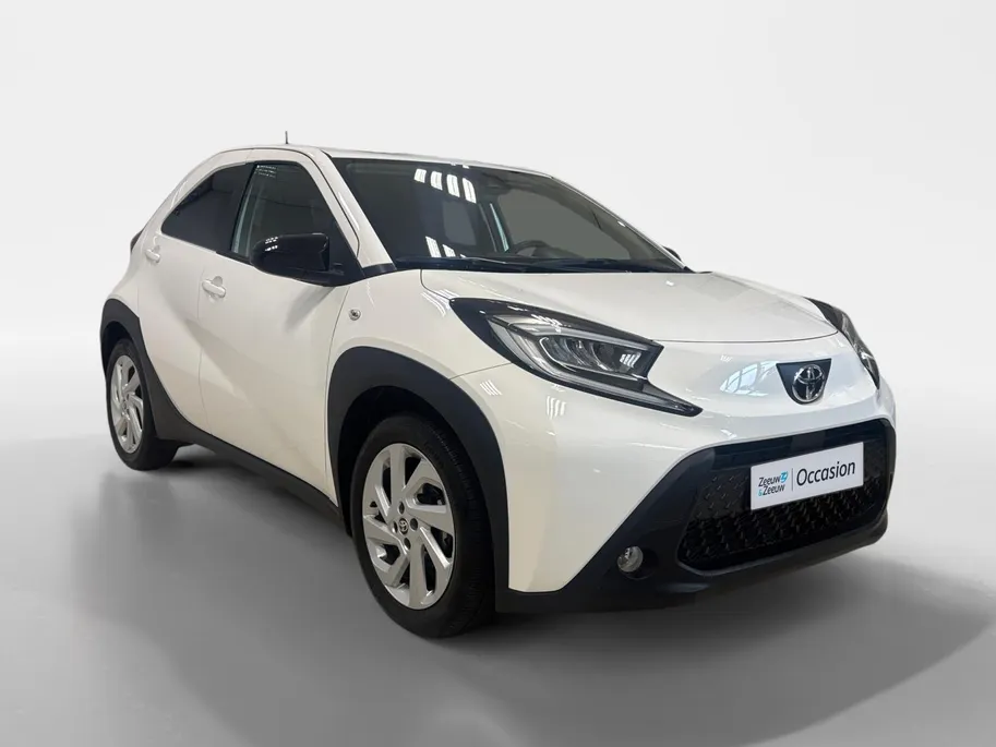 Toyota Aygo X 1.0 FIRST | APPLE CARPLAY | CAMERA | NL-AUTO |