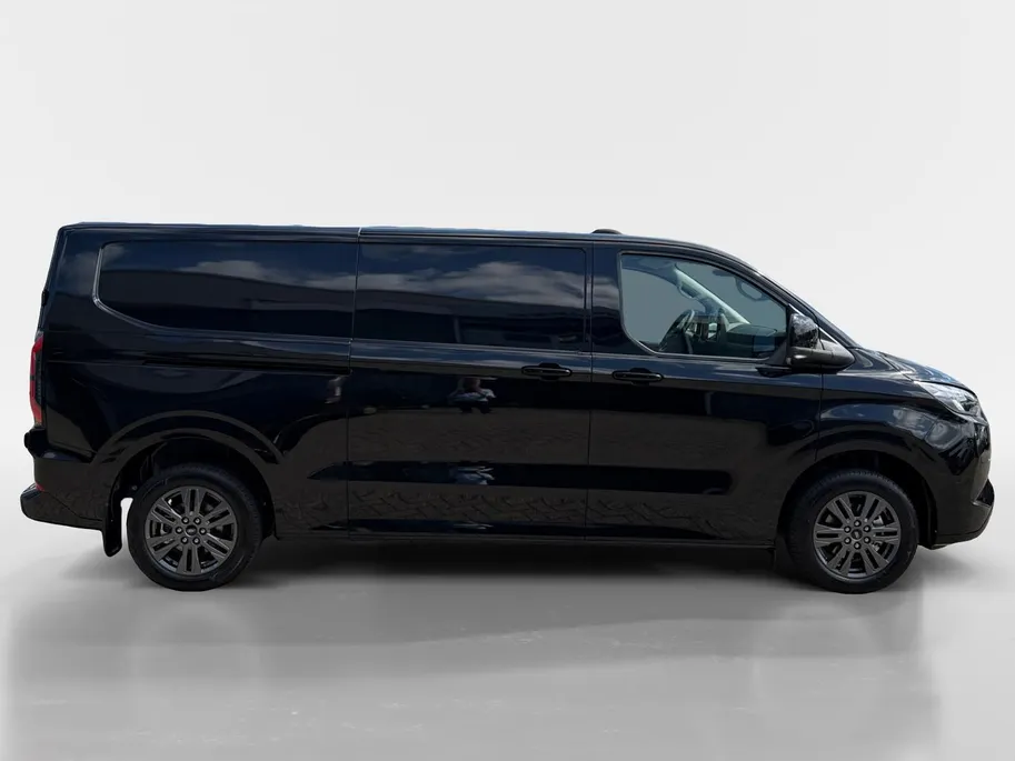 Ford E-Transit Custom 340 L2H1 Limited 71 kWh | Direct Leverbaar | 0,99% Financiering | 352km WLTP Rijbereik | AGR-Stoelen | Driver assistance pack ultimate | 17inch lichtmetalen velgen | Laadvloer bescherming