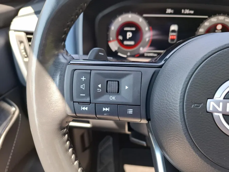 Nissan QASHQAI 1.3 MHEV Xtronic Tekna Plus |  1800 kg trekgewicht | Elektrische achterklep | 360 Camera | Elektrische stoelen met geheugen | Massage |