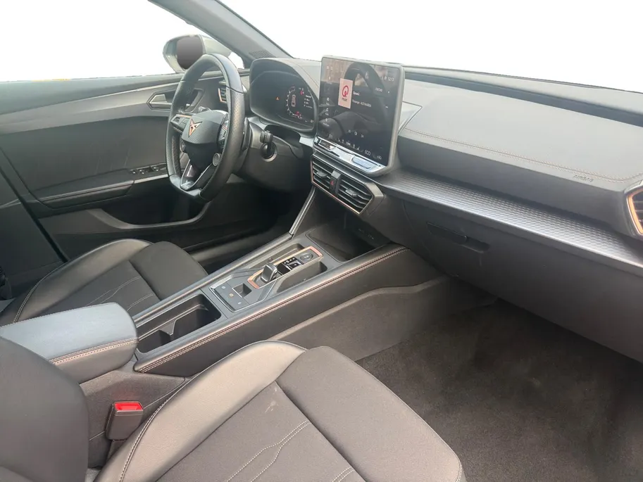 CUPRA Leon 1.5 TSI e-Hybrid PHEV Bussines | 99% SOH| Led Koplampen | Apple/Android Carplay | Keyless | Half leder | Stoel/Stuurverwarming | Digital Cockpit | Fabrieksgarantie! |