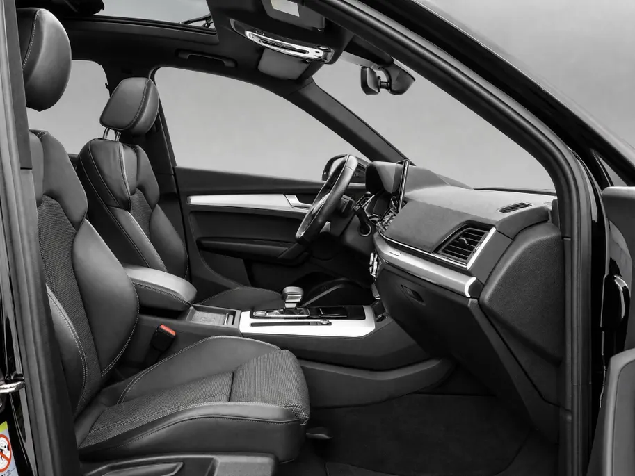 Audi Q5 Sportback 50 TFSIe 299pk S-tronic S edition · Camera · Panoramadak · Apple/Android Car Play · Navigatie · Elek. Achterklep · Stoelverwarming ·