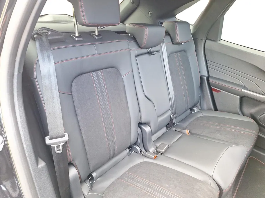 Ford Kuga 2.5 PHEV ST-Line X | Winterpack | Adaptive cruisecontrol | Dodehoekdetectie | Panoramadak | Black Pack | 20' Lichtmetaal | 360Camera | Matrix Led | Halfleer | B&O Audio | Nieuw te bestellen |