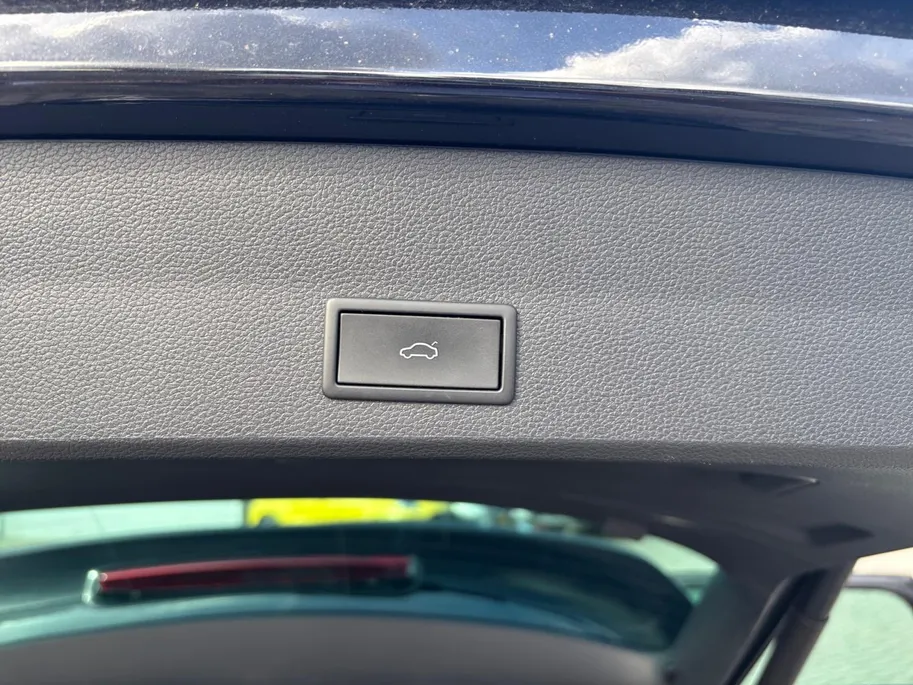 SEAT Ateca 1.5 TSI FR Business Intense | Trekhaak | 1800 Trekhaak | adaptieve Cruise Control | Parkeer Camera | Stoel/Stuurverwarming | Schuif/kantel Dak |