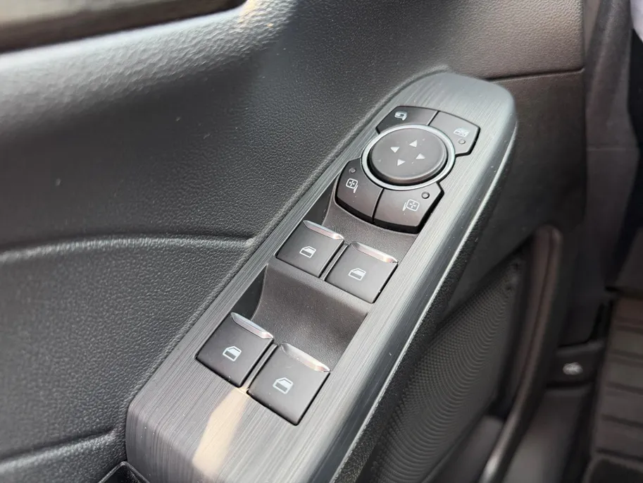 Ford Kuga 2.5 PHEV Vignale | Dealer onderhouden | Automaat | Adapt. Cruise control | BLIS | Elektr. achterklep | Winter pack | lederen bekleding | Parkeersensoren voor en achter | Camera voor en achter | Navigatie | Apple carplay & Android auto | B&O audio | Privac