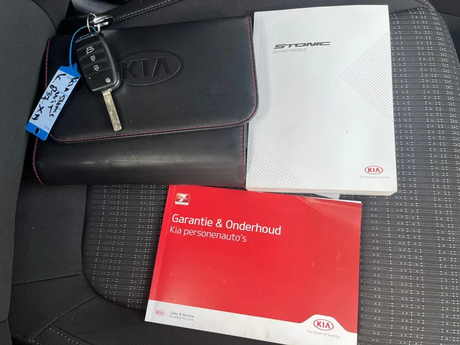 Kia Stonic 1.0 T-GDi MHEV DynamicLine | Automaat | Apple CarPlay & Android Auto | Trekhaak | Parkeercamera