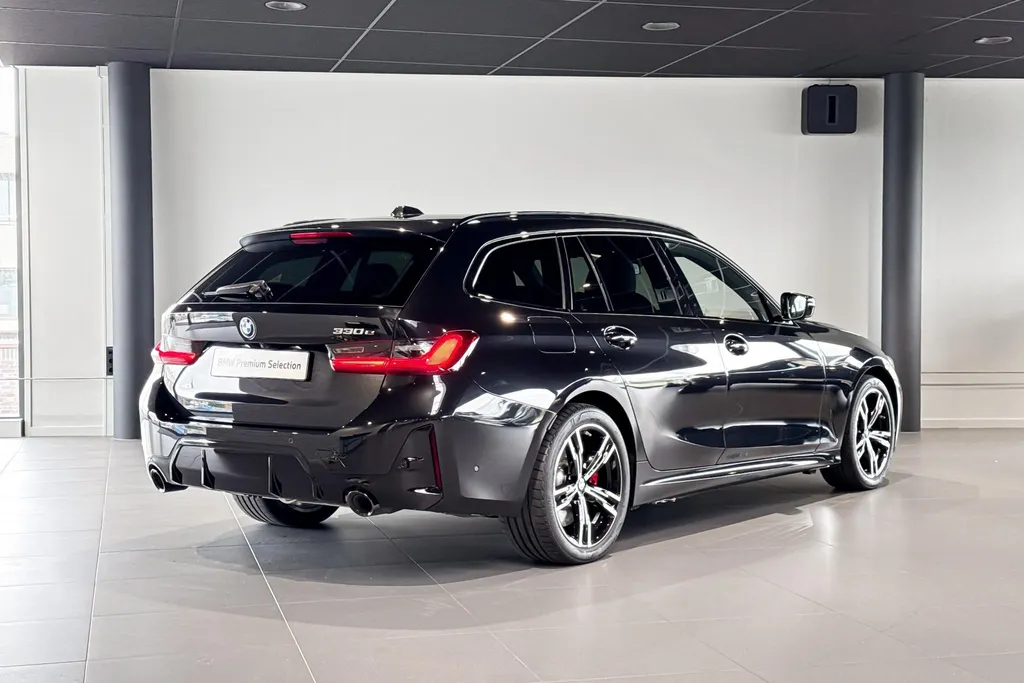 BMW 3 Serie Touring 330e