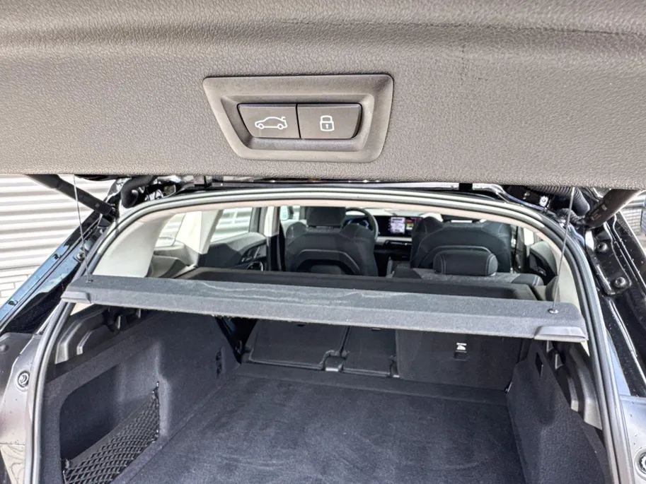 BMW iX1 xDrive30 Launch Edition 67 kWh
