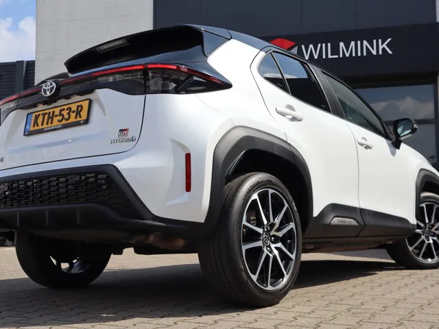 Toyota Yaris Cross 1.5 Hybrid GR Sport | Panoramadak | JBL | Blindspot | HUD