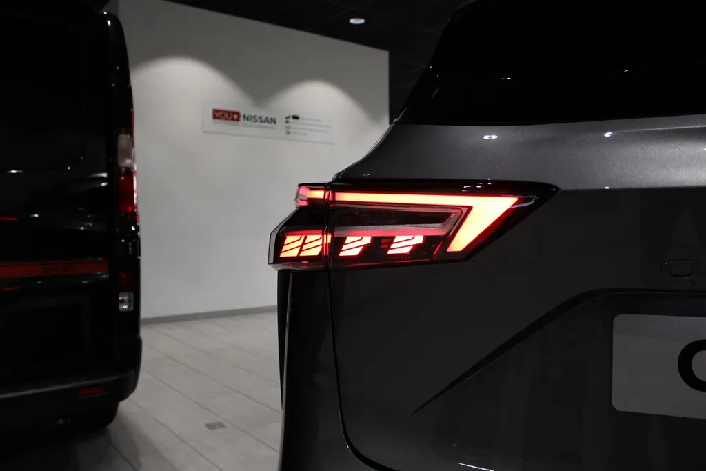 Nissan QASHQAI 1.5 e-Power Tekna Plus |Nieuwe motor|Nappa lederen bekleding|camera 360vieuw|Bose audio|Stoelgeheugen|Electrisch verstelbare voorstoelen|20inch Wielen|Navigatie|Pro-pilot|Uit voorraad leverbaar| |