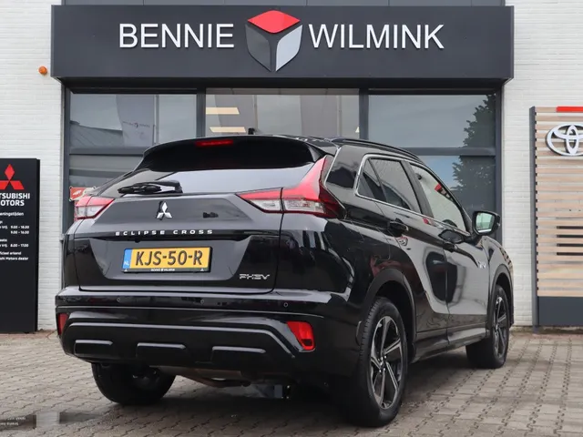 Mitsubishi Eclipse Cross 2.4 PHEV Executive AdaptiveCruise | Apple/AndroidAuto | AllSeaso