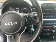 Kia Stonic 1.0i Turbo DynamicLine Automaat |  Two-tone lak | Apple Carplay / Android Auto | Airco |  Elektrische ramen | Camera | Parkeersensoren | Lichtmetalen velgen |