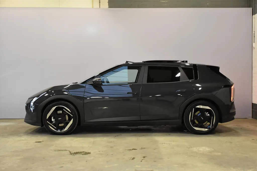 Kia EV4 58,3 kWh 204PK Plus Advanced NIEUW
