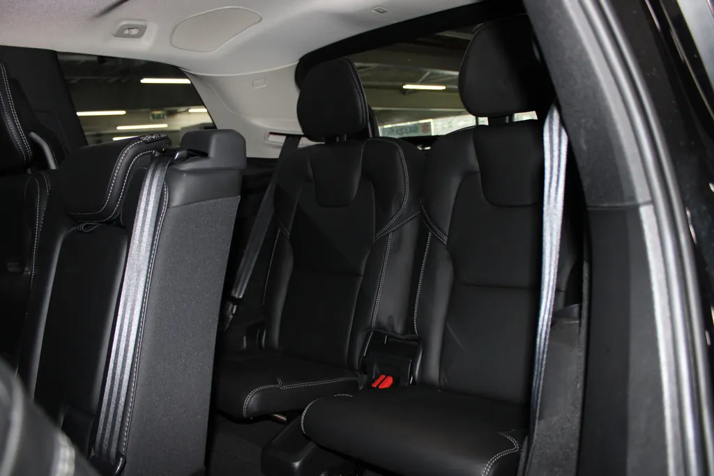 Volvo XC90 2.0 T8 Twin Engine AWD Inscription Intro Edition 7 Persoons / Pano. / H&K | ACC / HUD / 360° Camera / Stoel + Stuurverwarming /